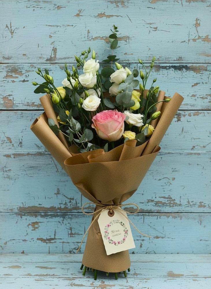 Букет цветов из: Розы и Лизиантусы в Месягутово