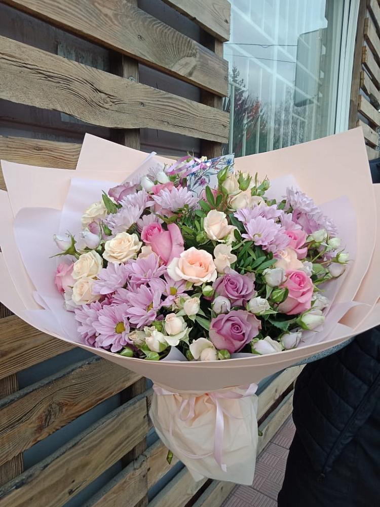 Букет цветов из: Розы и Хризантемы в Месягутово