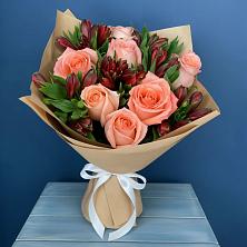 Букет цветов из:  Розы и Альстромерии в Месягутово