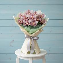 Букет цветов из:  Орхидеи и Розы в Месягутово