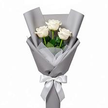 Букет 3 белые розы в Месягутово