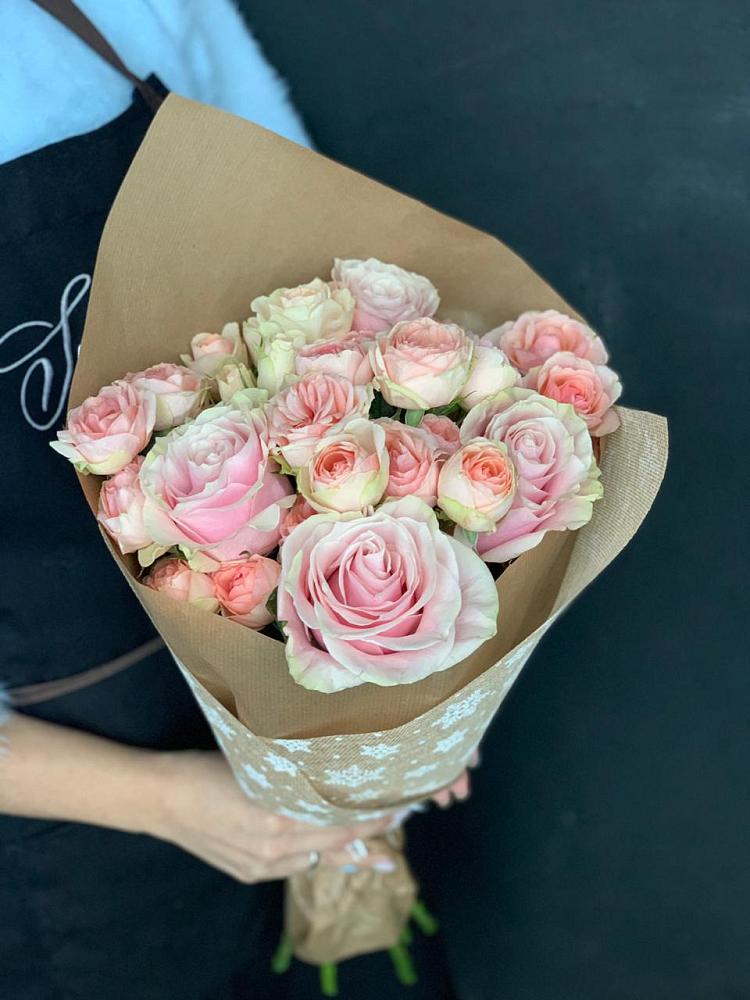 Букет цветов из: Хризантемы и Розы в Месягутово