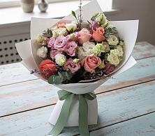 Букет цветов из:  Розы, Лизиантусы и Гвоздики в Месягутово