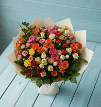 Букет Микс из разноцветных кустовых роз в Месягутово